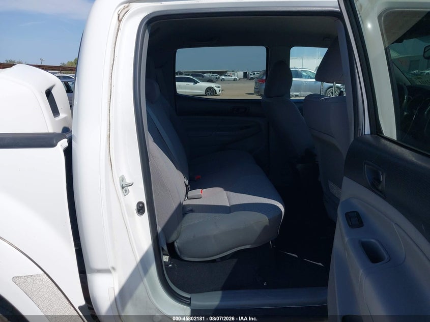 2012 TOYOTA TACOMA auction photo 8