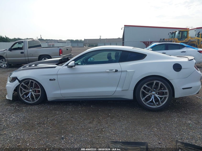 FORD MUSTANG - zdjęcie 15