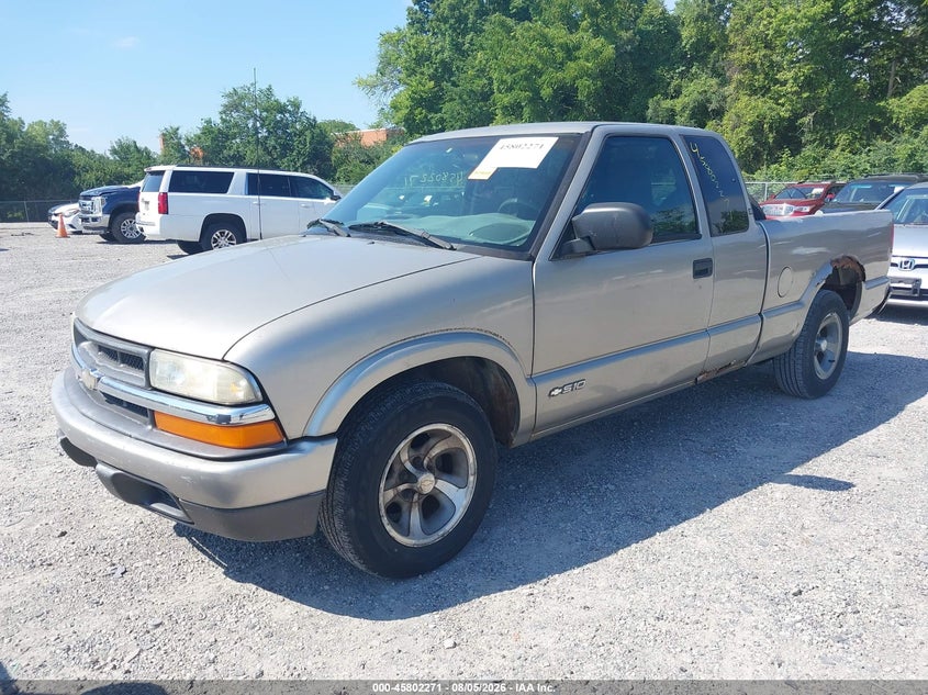 2003 Chevrolet S-10 Pickup, Rear, IAAI, VIN 1GCCS19X538133548 — photo 2