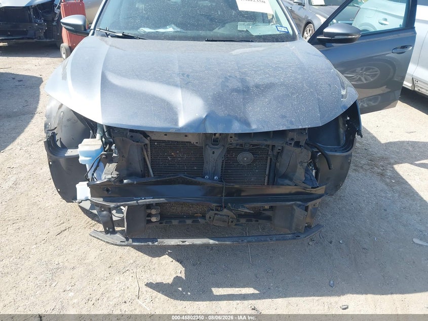 2020 VOLKSWAGEN PASSAT auction photo 6