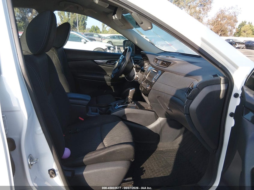 2018 NISSAN ROGUE auction photo 5