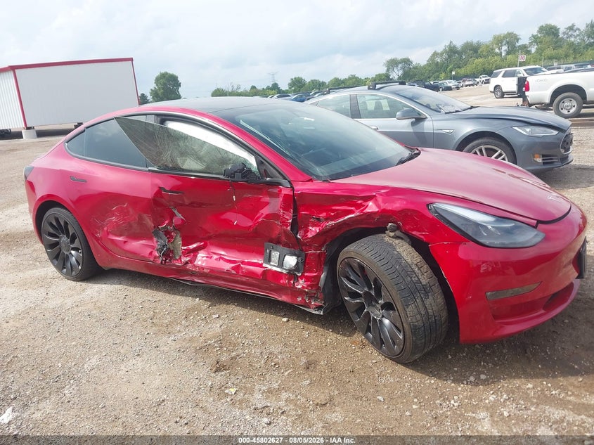 TESLA MODEL 3 - zdjęcie 12