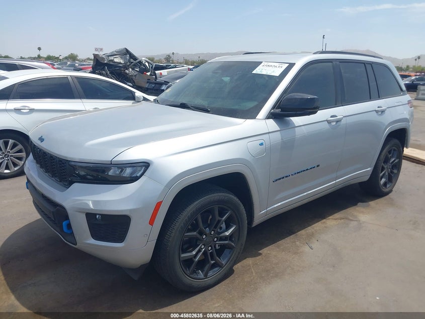 2024 JEEP GRAND CHEROKEE 4XE auction photo 2