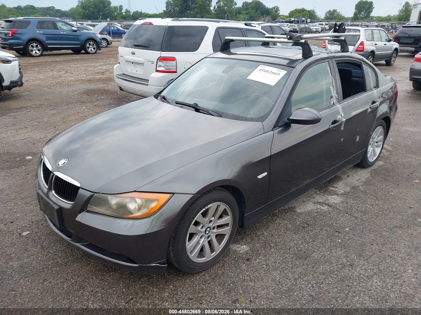 2006 BMW 3er, Normal Wear & Tear, IAAI, VIN WBAVB13506KR66193 — photo 2