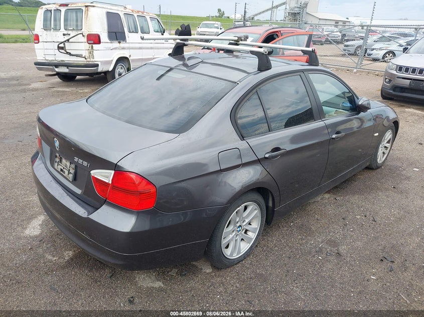 2006 BMW 325I auction photo 4