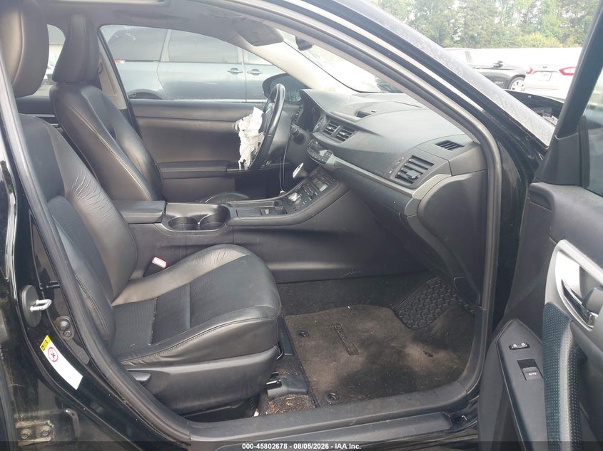 2012 LEXUS CT 200H auction photo 5