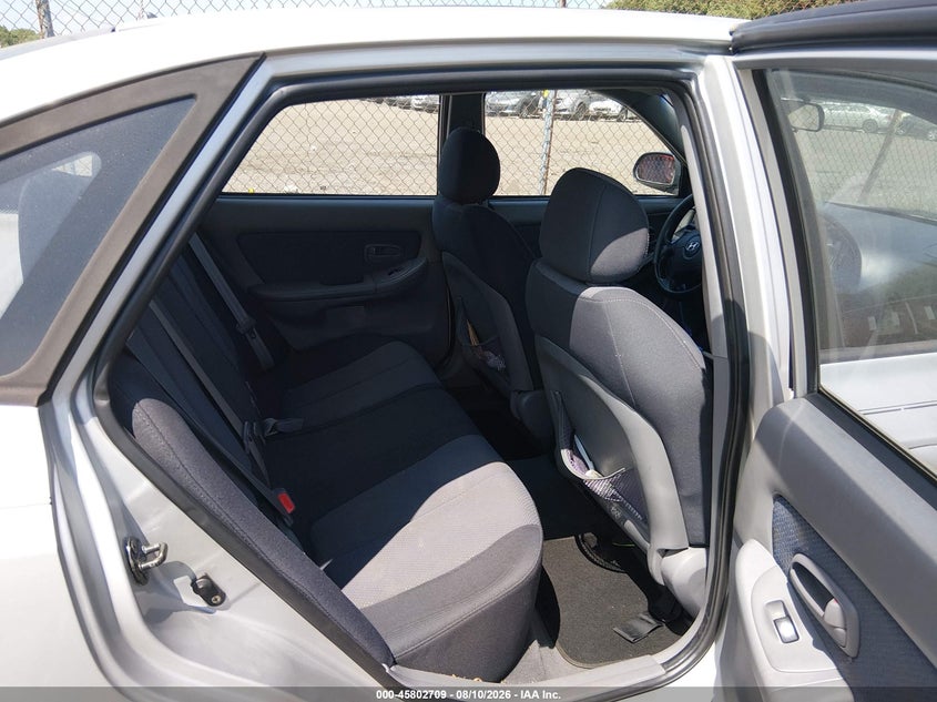 2005 HYUNDAI ELANTRA auction photo 8