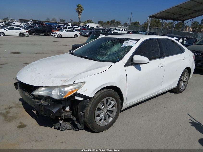 2015 Toyota Camry, Перекидання, IAAI, VIN 4T4BF1FK1FR471034 — фото 2