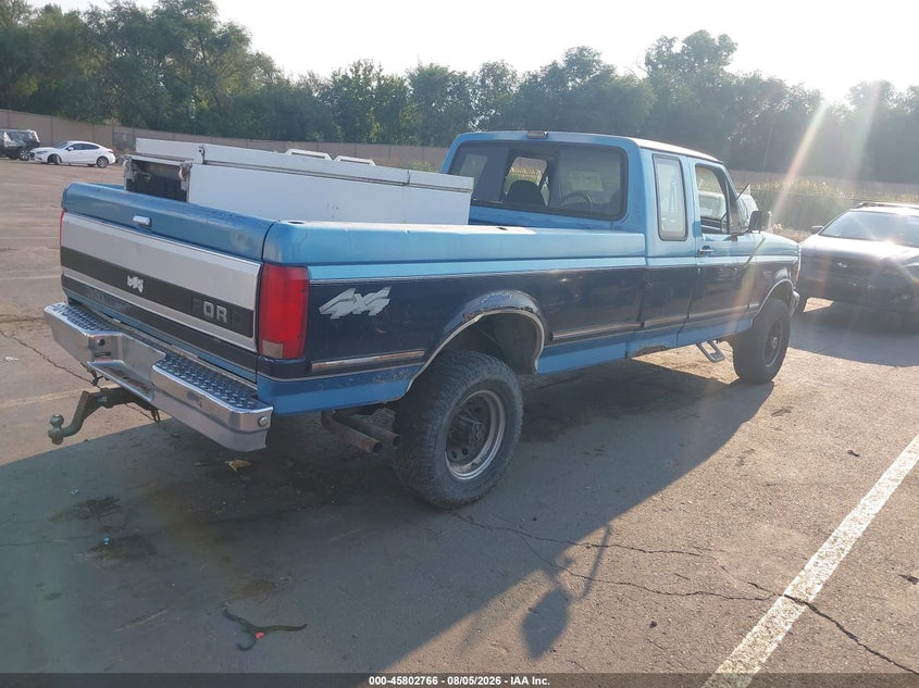 1993 FORD F250 auction photo 4
