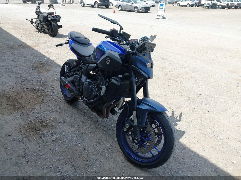 2025 Yamaha Mtn690