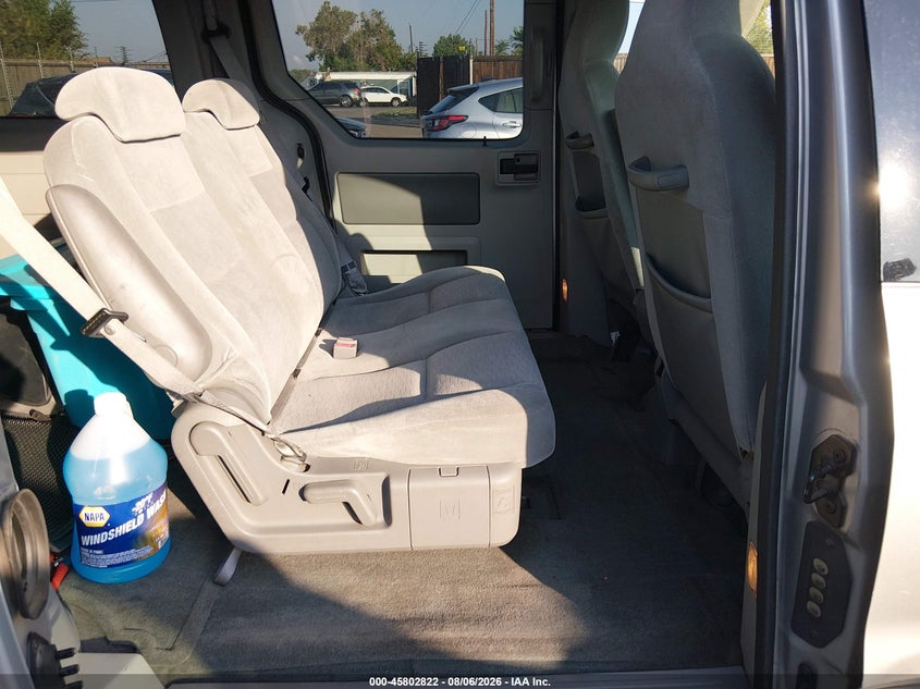 2004 FORD FREESTAR auction photo 8