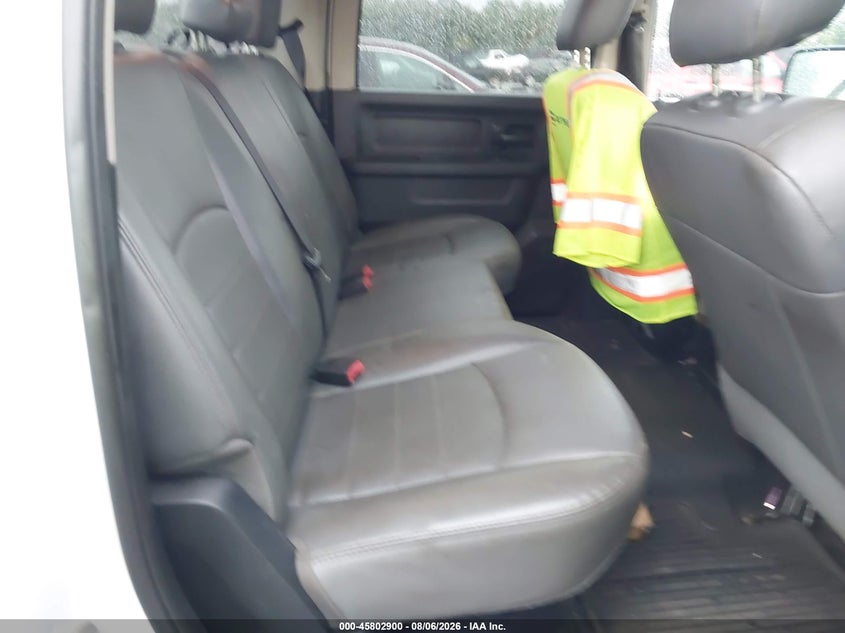 Vin: 3c6tr4ct6hg623993, lot: 46301731, ram 2500 tradesman  4x2 6'4 box 20173
