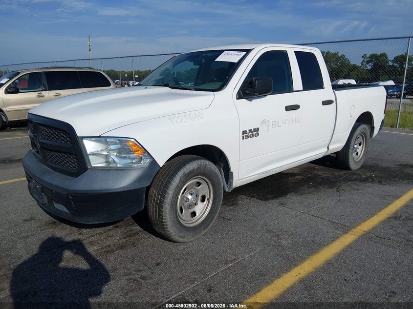 Vin: 1c6rr6fg5fs645901, lot: 46301734, ram 1500 tradesman 20152