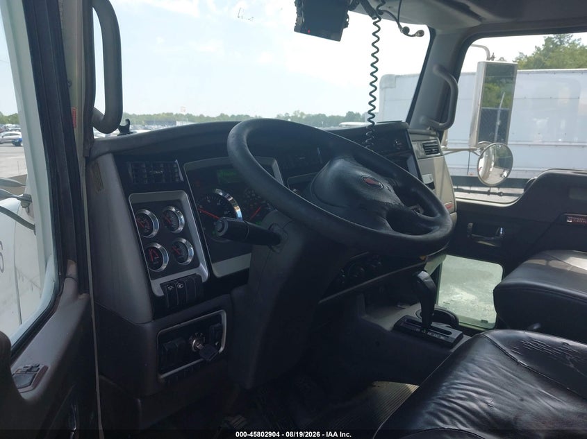 2015 KENWORTH CONSTRUCTION auction photo 7