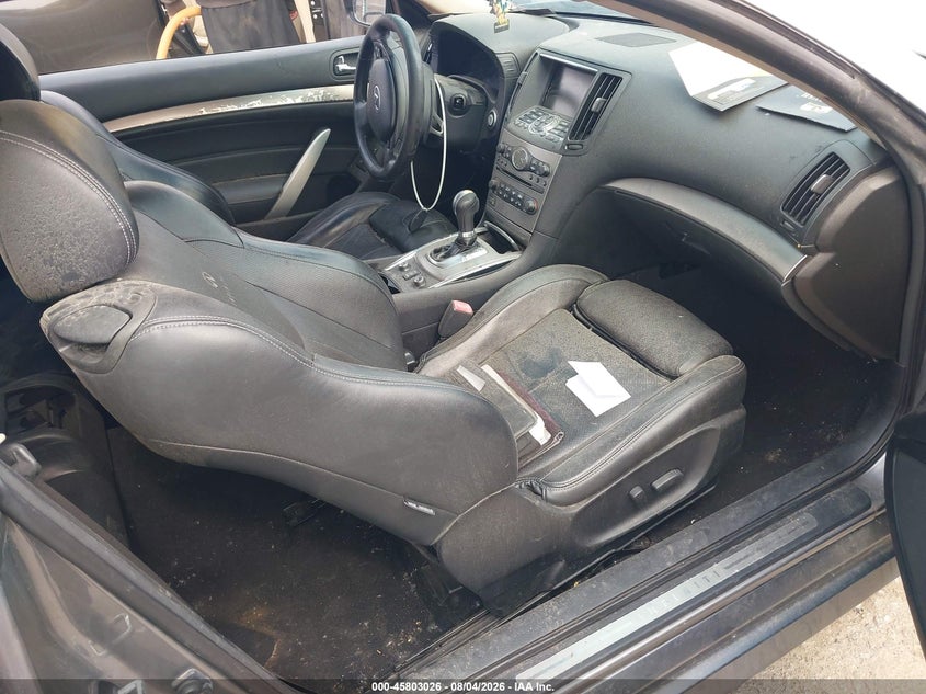 2011 INFINITI G37X — zdjęcie 5
