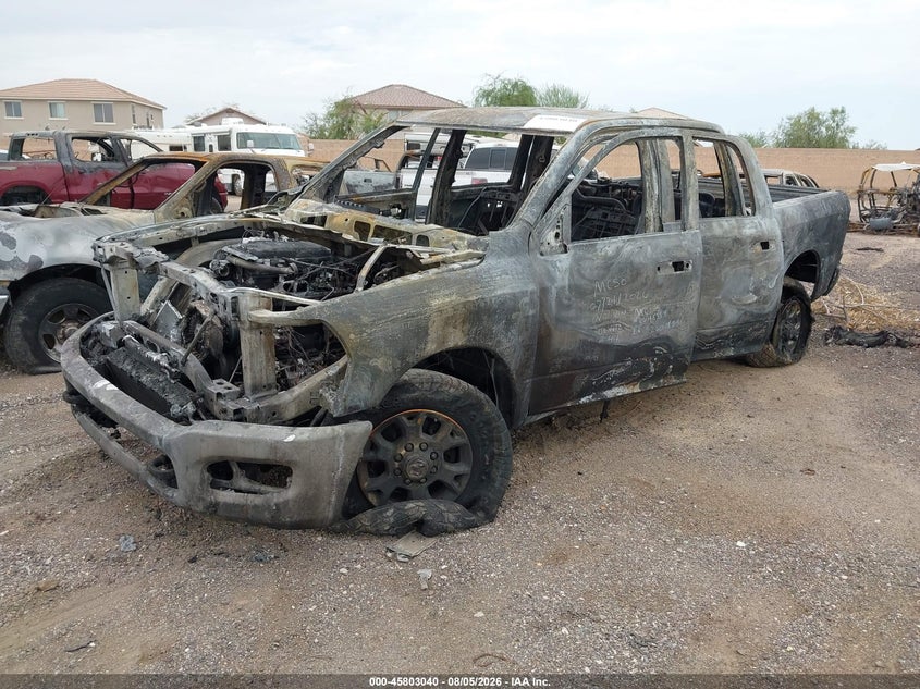 Vin: 3c6ur5fl4rg159979, lot: 46301870, ram 2500 laramie  4x4 6'4 box 20242