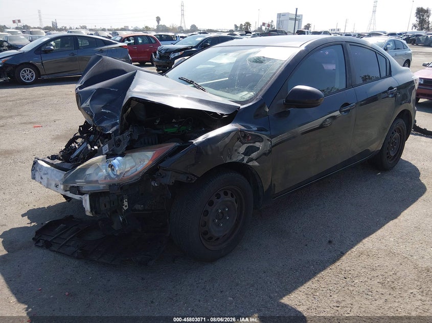 Vin: jm1bl1tg0d1794383, lot: 46301902, mazda mazda3 i sv 20132