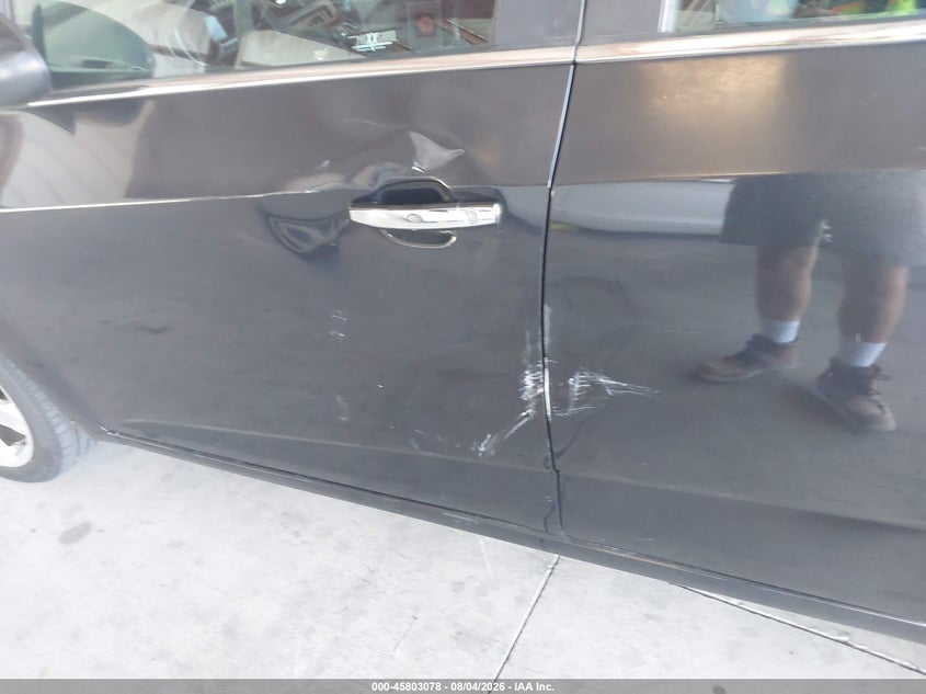 2013 CHEVROLET SONIC auction photo 6