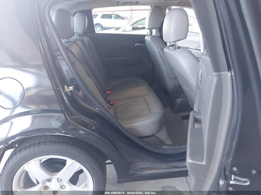 2013 CHEVROLET SONIC auction photo 8