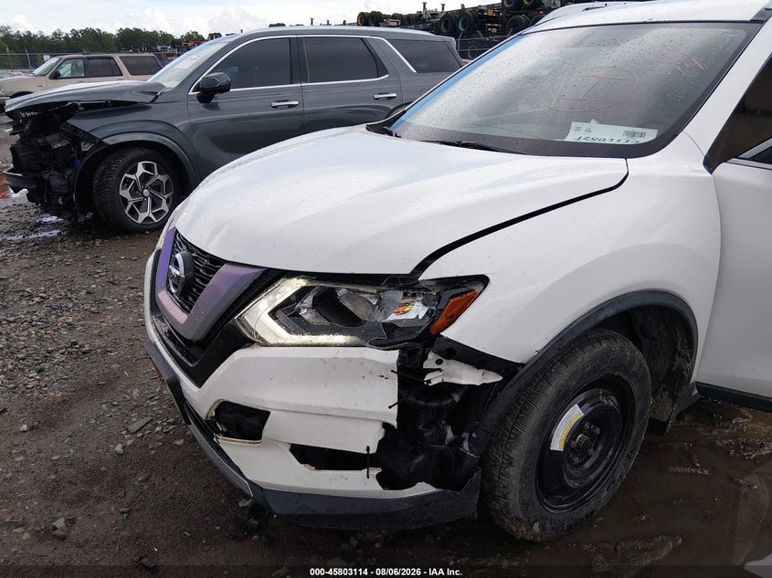 2017 NISSAN ROGUE auction photo 6