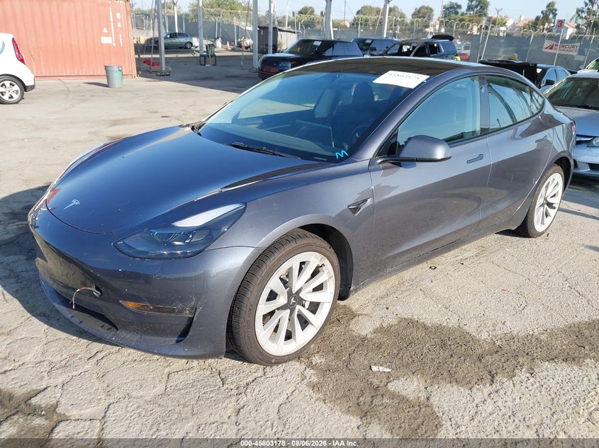 2023 Tesla Model 3, Right Side, IAAI, VIN 5YJ3E1EA1PF498310 — photo 2