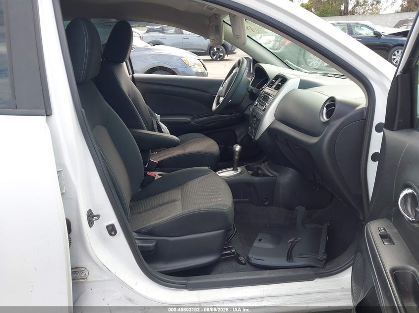 2016 NISSAN VERSA auction photo 5