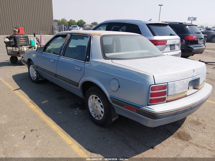 1991 OLDSMOBILE CUTLASS CIERA auction photo 3