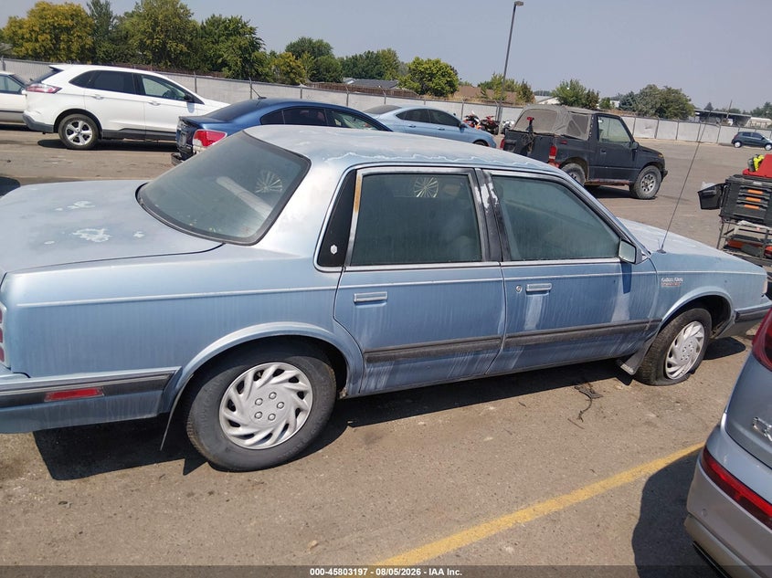 1991 OLDSMOBILE CUTLASS CIERA auction photo 6