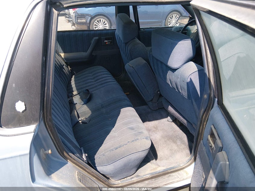 1991 OLDSMOBILE CUTLASS CIERA auction photo 8