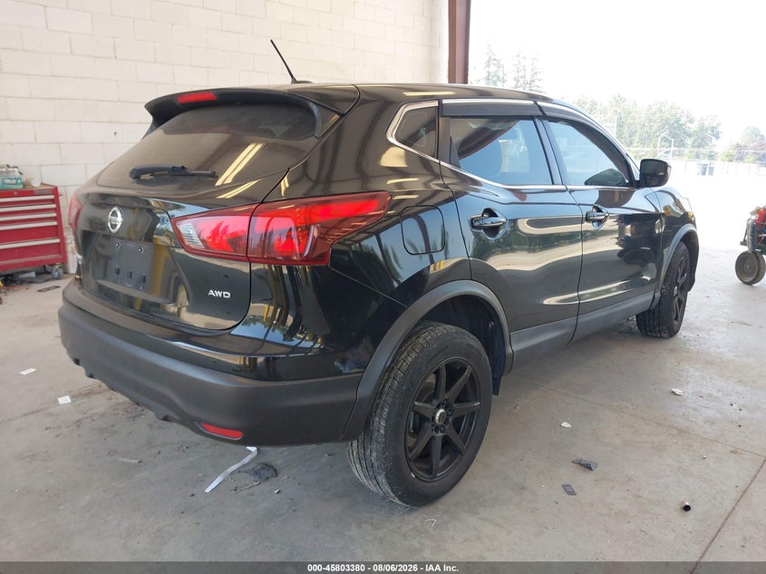 NISSAN ROGUE SPORT 2018 VIN JN1BJ1CR4JW250302
