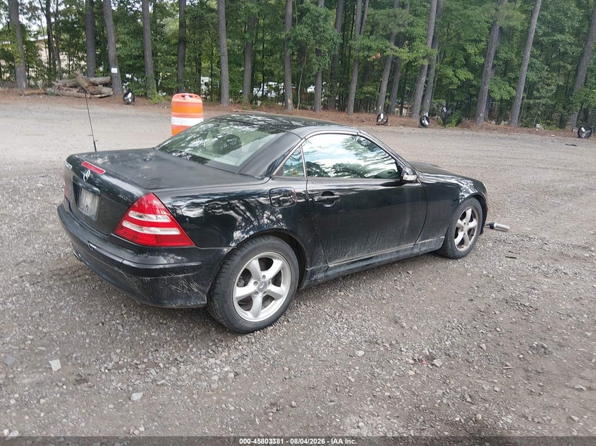 2004 MERCEDES-BENZ SLK 320 auction photo 4
