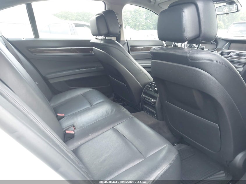 2015 BMW 740I auction photo 8