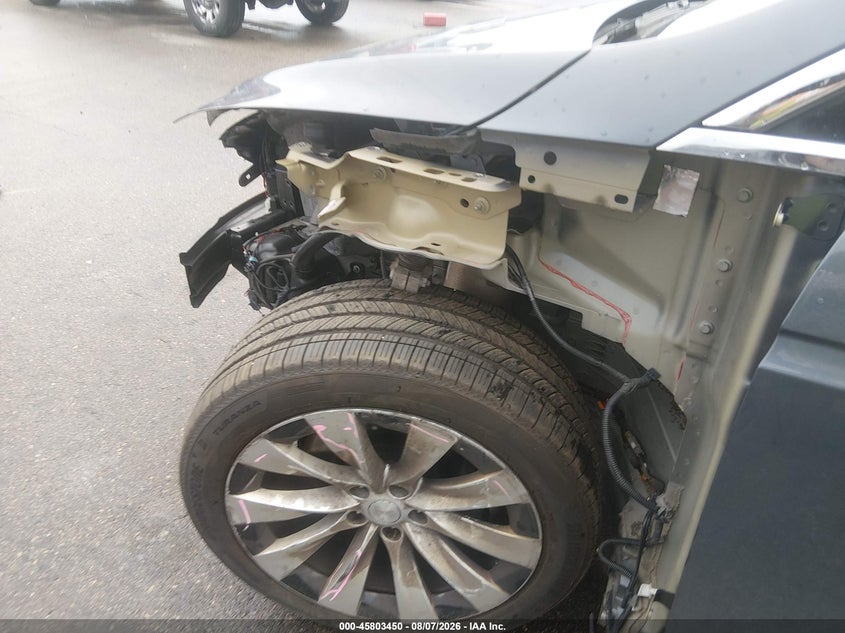 TESLA MODEL X - zdjęcie 6