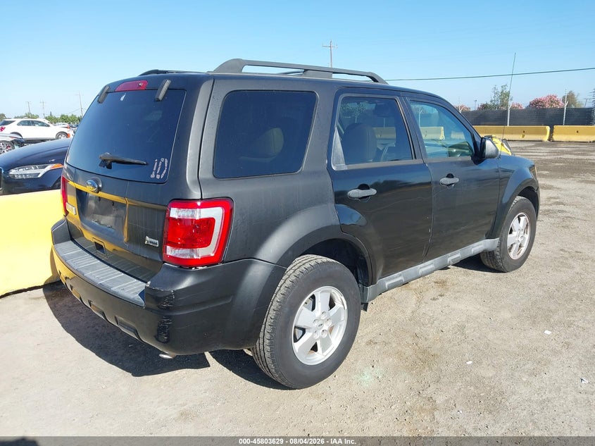 Vin: 1fmcu0dg2bka69736, lot: 46302460, ford escape xlt 20114