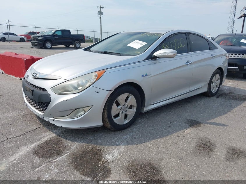 2011 HYUNDAI SONATA HYBRID auction photo 2