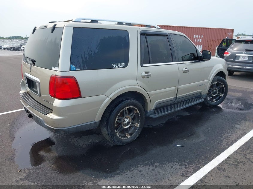 2004 LINCOLN NAVIGATOR auction photo 4