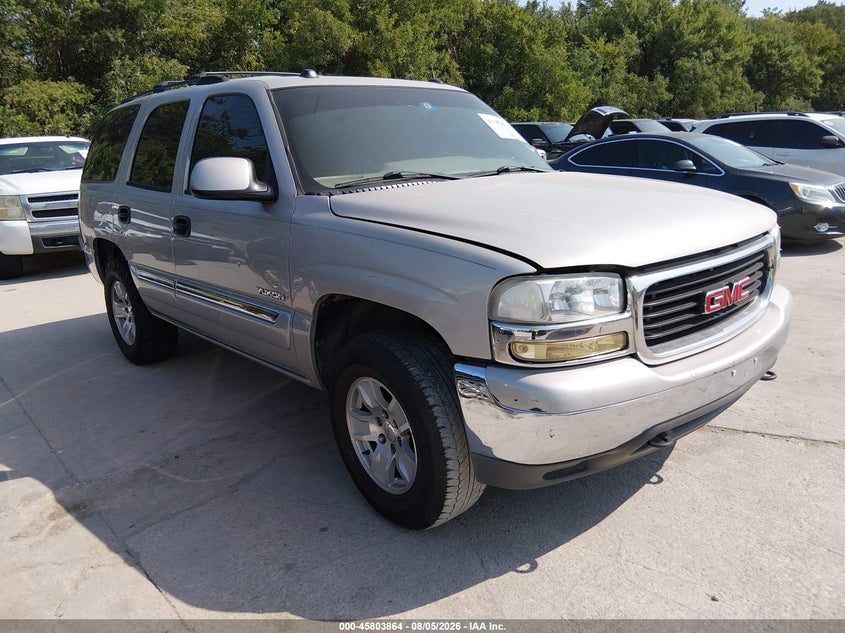 2004 GMC YUKON auction photo 1