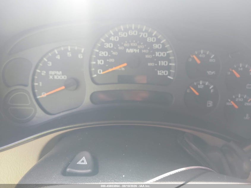 2004 GMC YUKON auction photo 7