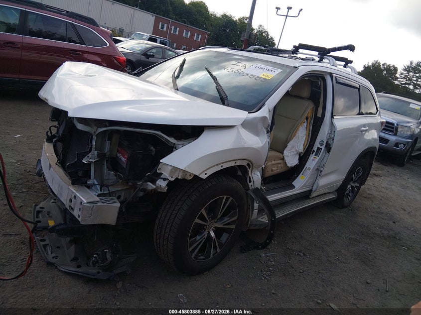 2016 TOYOTA HIGHLANDER auction photo 6