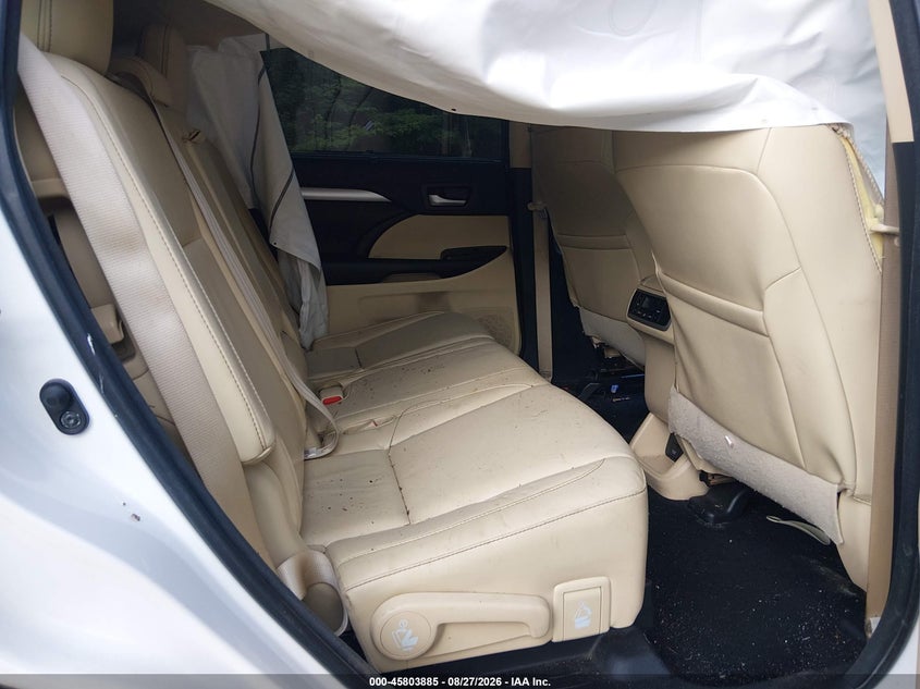 2016 TOYOTA HIGHLANDER auction photo 8