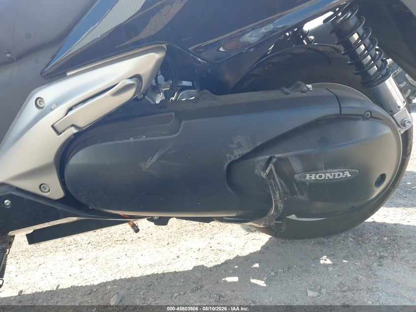 2012 HONDA SILVER WING BIKE 2