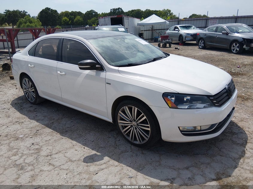 2015 VOLKSWAGEN PASSAT 1.8T SPORT