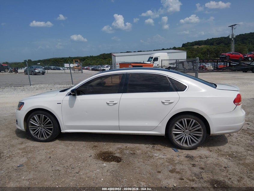 2015 VOLKSWAGEN PASSAT 1.8T SPORT · Фото 14