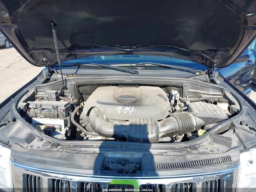 2013 JEEP GRAND CHEROKEE LAREDO · Photo 10