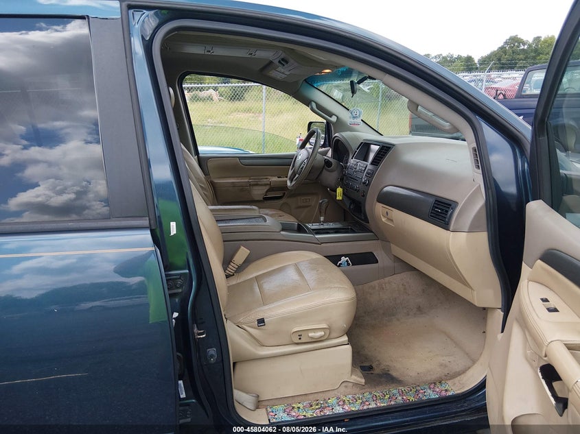 2013 NISSAN ARMADA auction photo 5