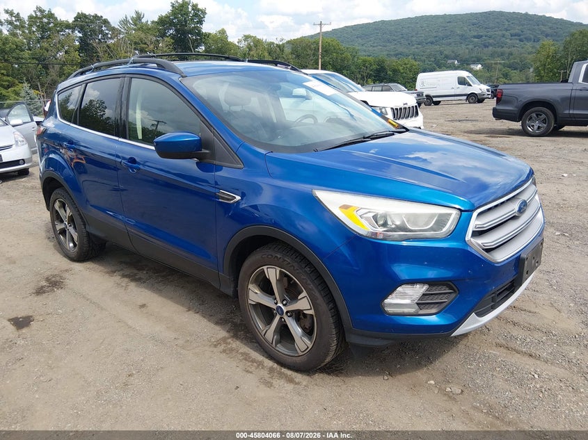 Vin: 1fmcu9gd0hua07951, lot: 46302912, ford escape se 2017 img_1