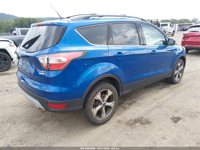 Vin: 1fmcu9gd0hua07951, lot: 46302912, ford escape se 20174