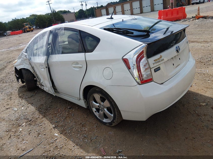 Vin: jtdkn3du7d5572877, lot: 46302924, toyota prius three se 20133