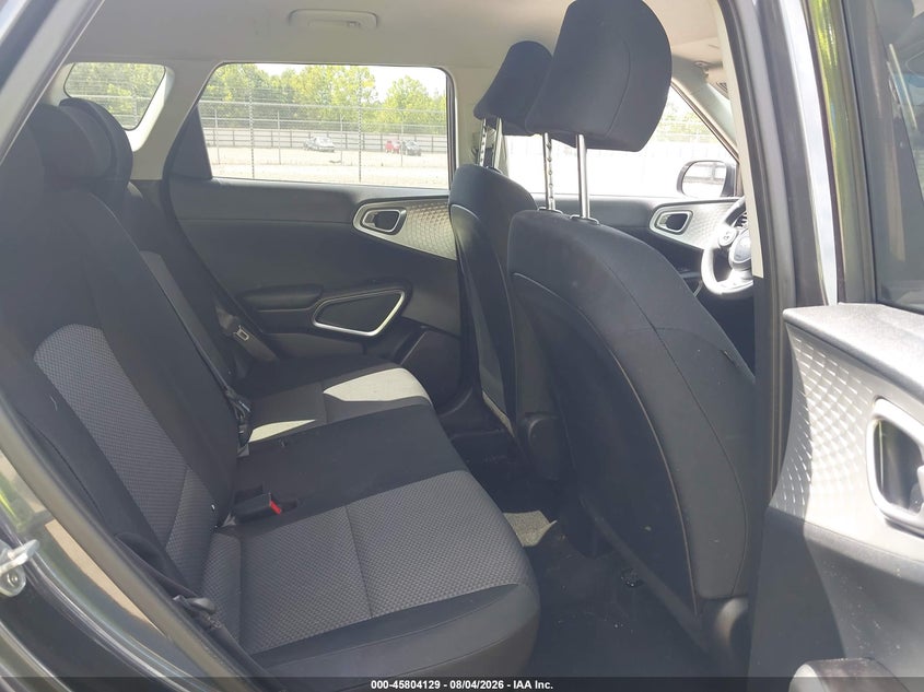 2021 KIA SOUL auction photo 8