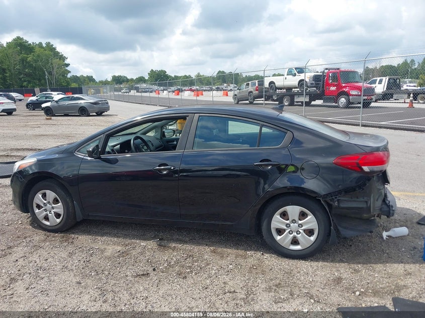 Vin: 3kpfk4a70he080457, lot: 46303005, kia forte lx 20173